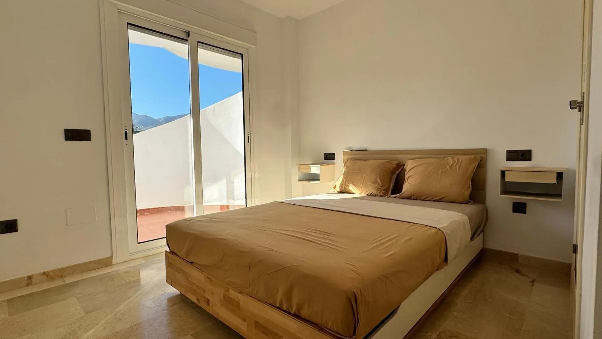 Diamante Your Home On La Costa Del Sol Fuengirola 0*,